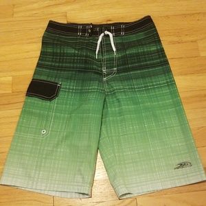 Boys' boardshorts